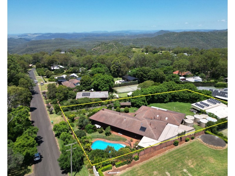 16 Dorge Street, Middle Ridge QLD 4350