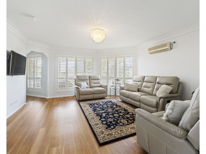 22 Hennenlotter Court, Kearneys Spring QLD 4350