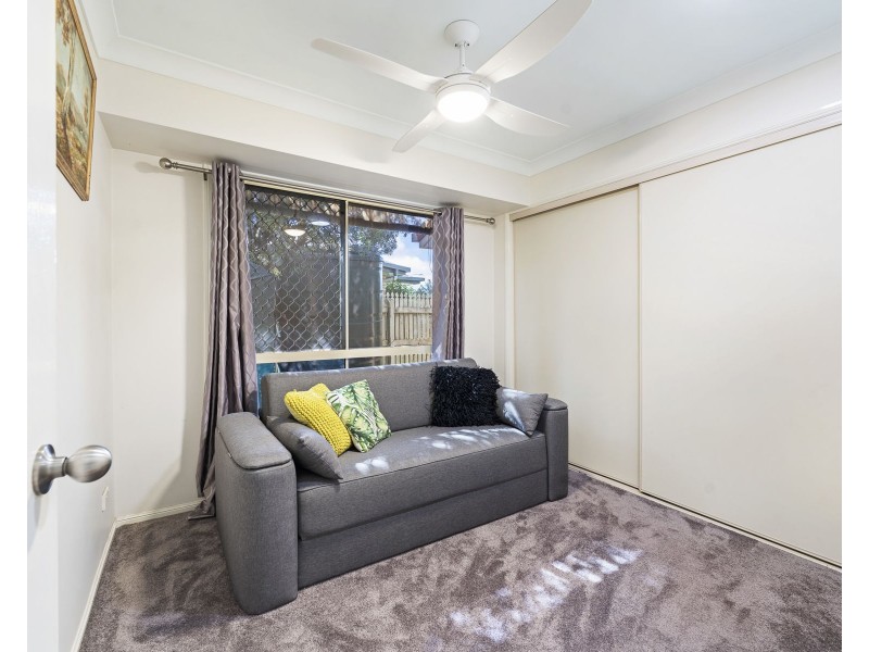 22 Hennenlotter Court, Kearneys Spring QLD 4350