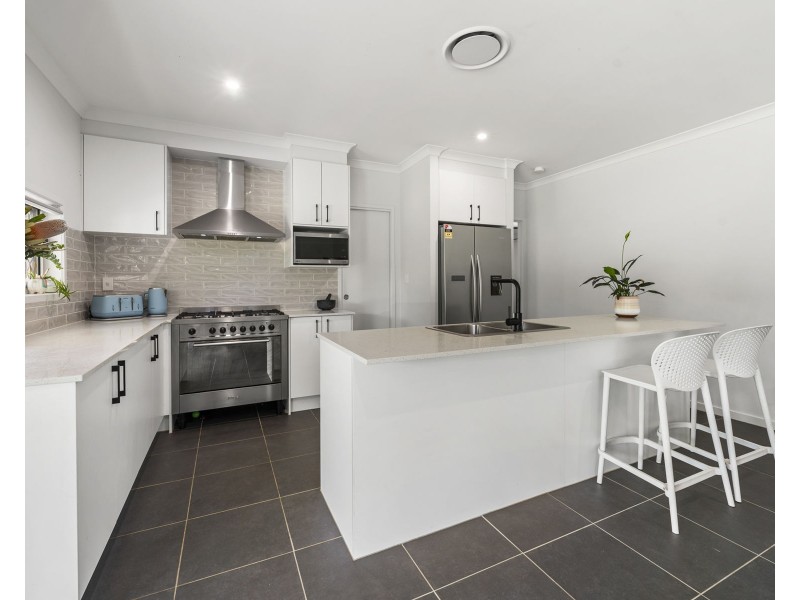 19 Plover Court, Laidley Heights QLD 4341