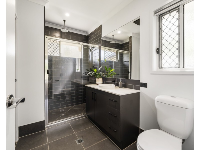 19 Plover Court, Laidley Heights QLD 4341