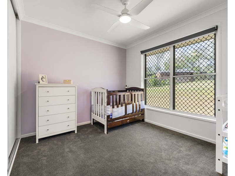 19 Plover Court, Laidley Heights QLD 4341