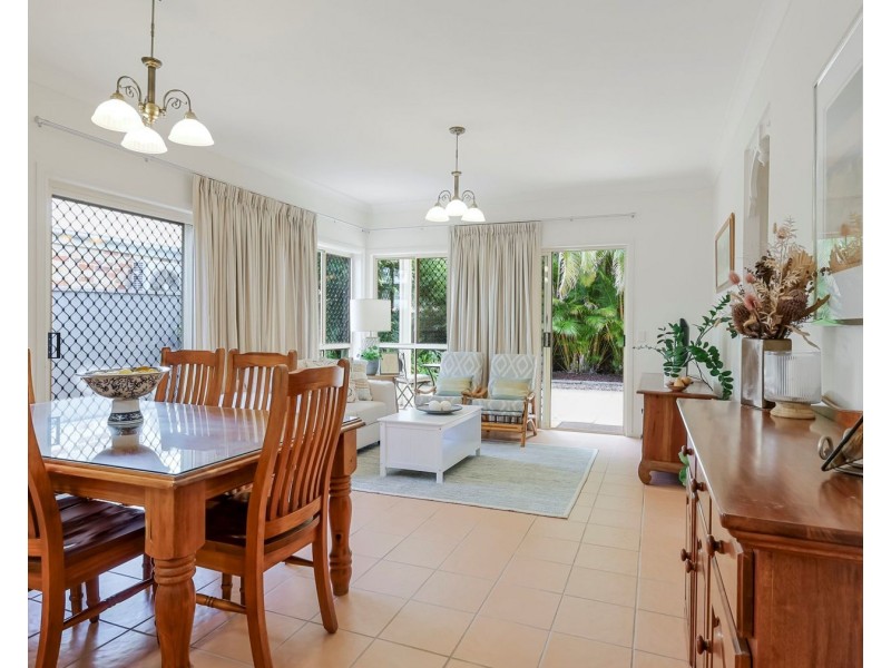 15 Stanford Place, Forest Lake QLD 4078