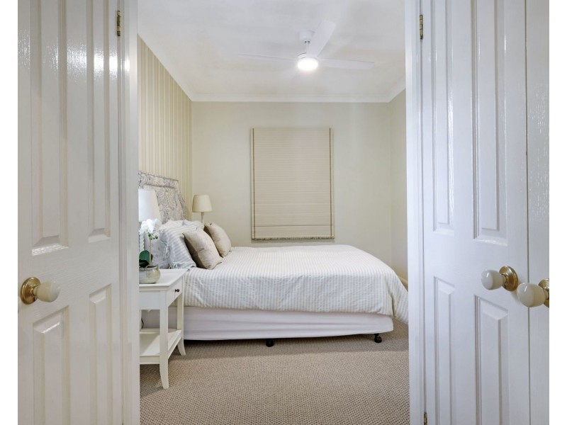 15 Stanford Place, Forest Lake QLD 4078