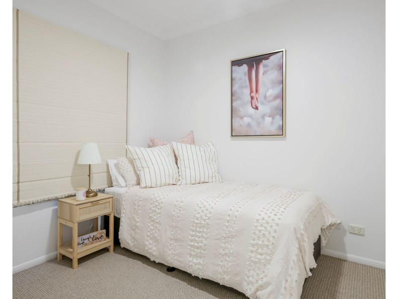 15 Stanford Place, Forest Lake QLD 4078