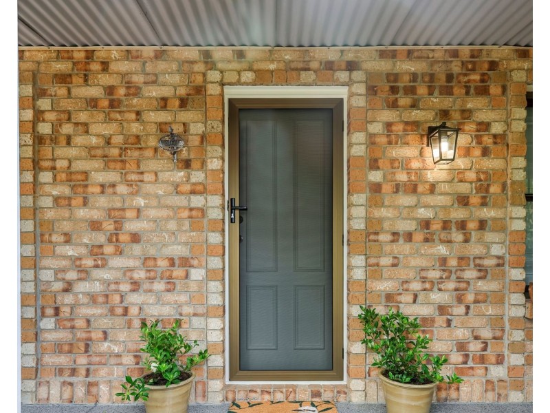 15 Stanford Place, Forest Lake QLD 4078