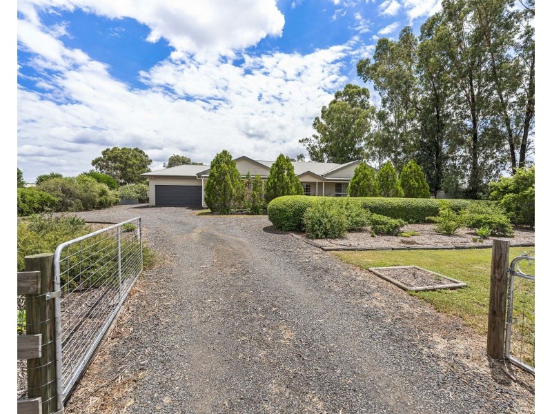 38 Sandalwood Avenue, Dalby QLD 4405