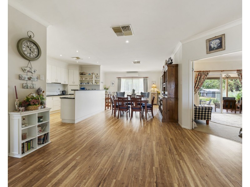 38 Sandalwood Avenue, Dalby QLD 4405