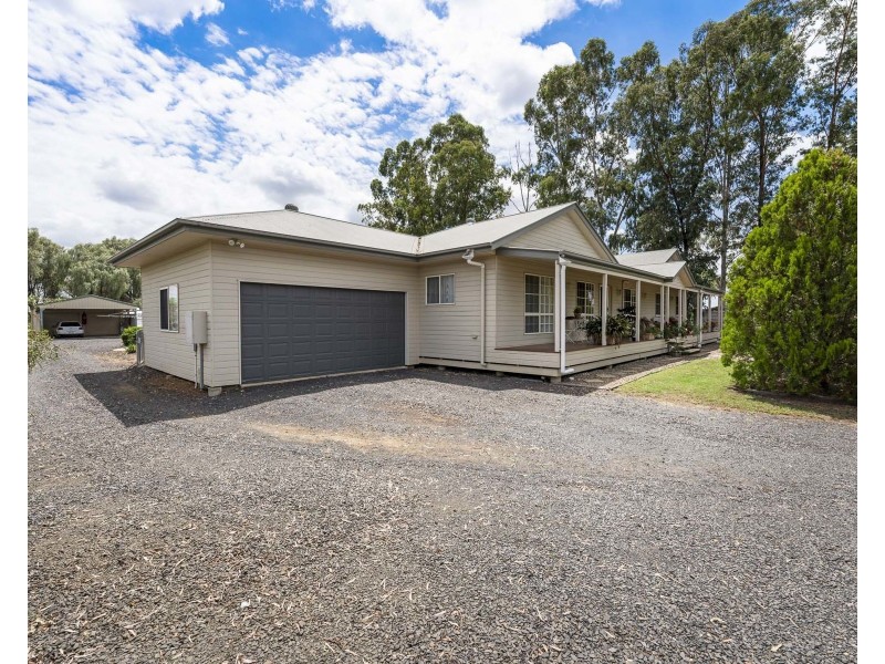 38 Sandalwood Avenue, Dalby QLD 4405