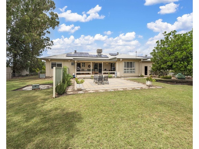 38 Sandalwood Avenue, Dalby QLD 4405