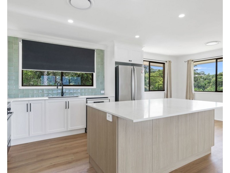 13 Vera Drive, Top Camp QLD 4350