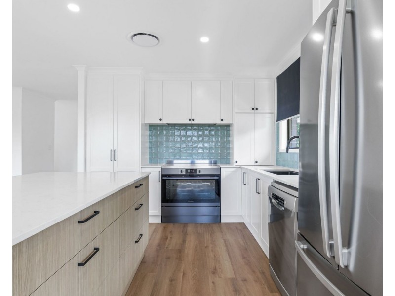 13 Vera Drive, Top Camp QLD 4350