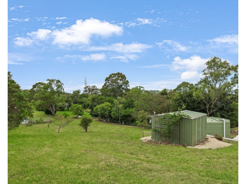 13 Vera Drive, Top Camp QLD 4350