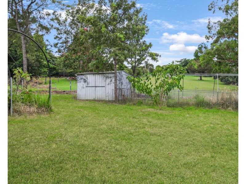 13 Vera Drive, Top Camp QLD 4350
