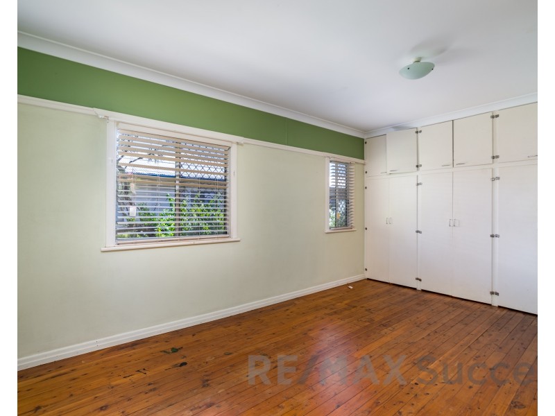 52 Fourth Avenue, Harristown QLD 4350