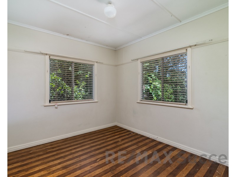 52 Fourth Avenue, Harristown QLD 4350