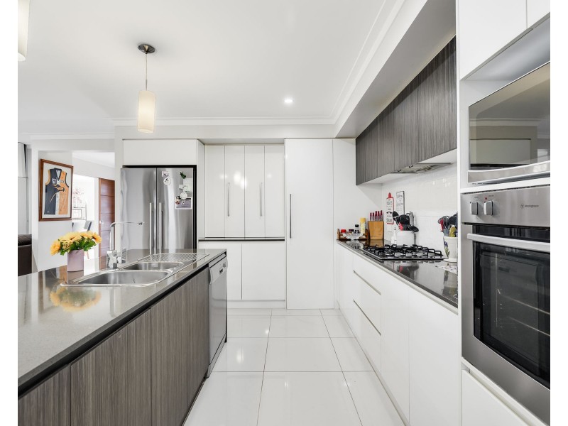 39 Pugh Street, Middle Ridge QLD 4350