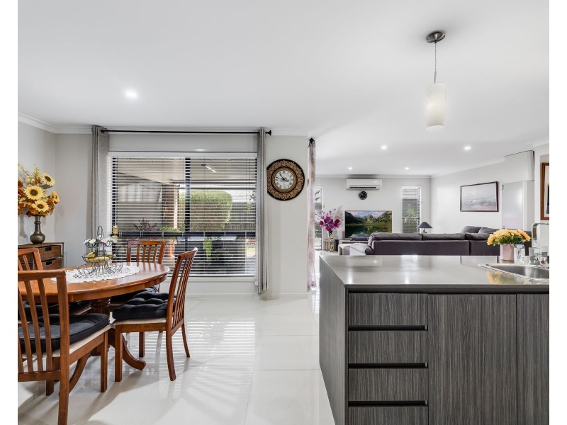 39 Pugh Street, Middle Ridge QLD 4350