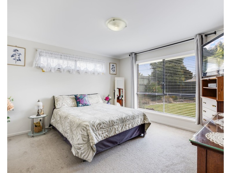 39 Pugh Street, Middle Ridge QLD 4350