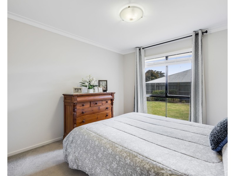 39 Pugh Street, Middle Ridge QLD 4350