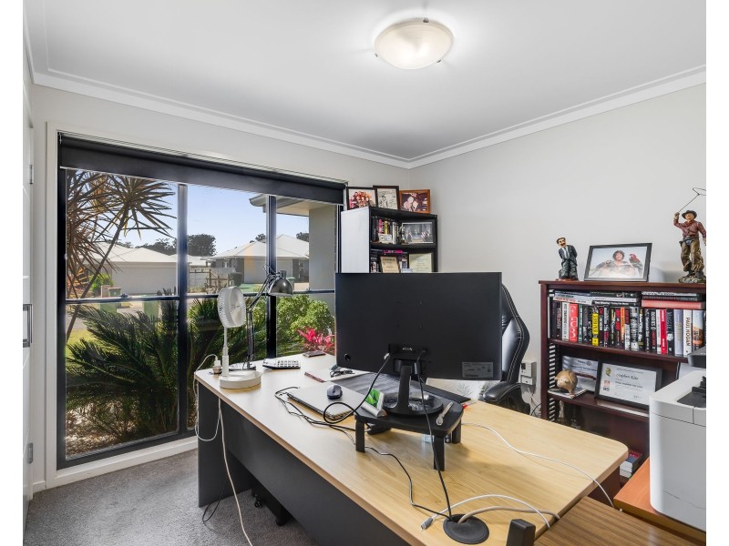 39 Pugh Street, Middle Ridge QLD 4350