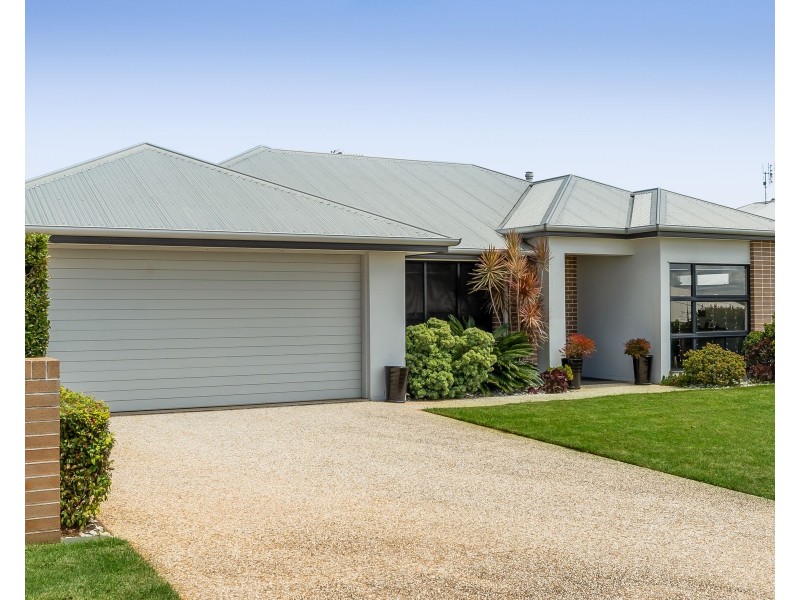 39 Pugh Street, Middle Ridge QLD 4350
