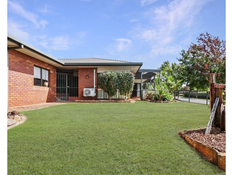 1 Luxford Street, Kearneys Spring QLD 4350