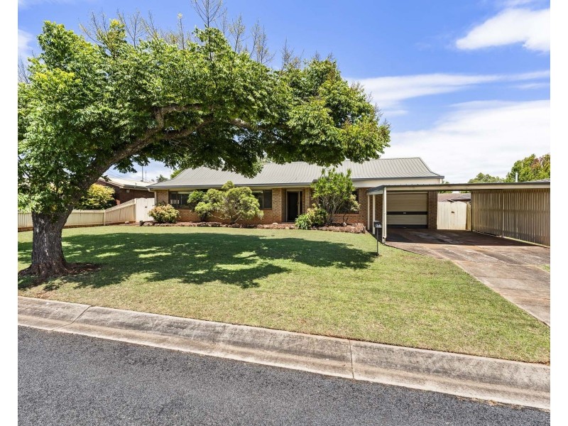 34 Orchid Street, Centenary Heights QLD 4350