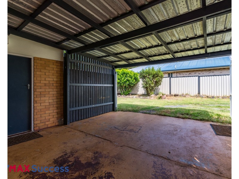 11 Esmond Street, Rockville QLD 4350