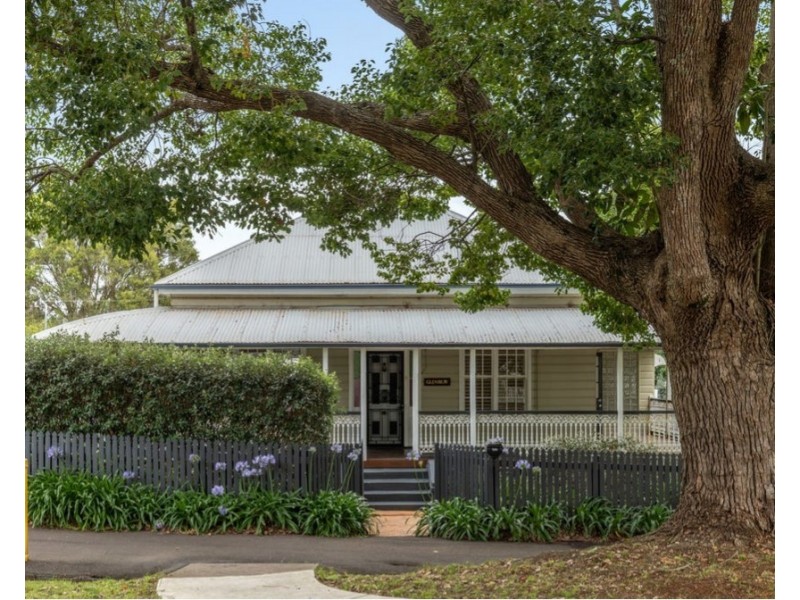 60 Herries Street, East Toowoomba QLD 4350