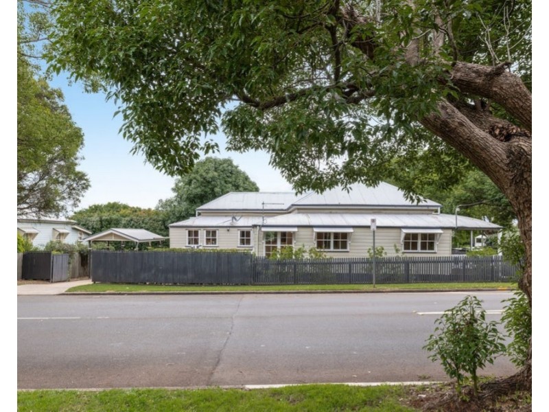 60 Herries Street, East Toowoomba QLD 4350