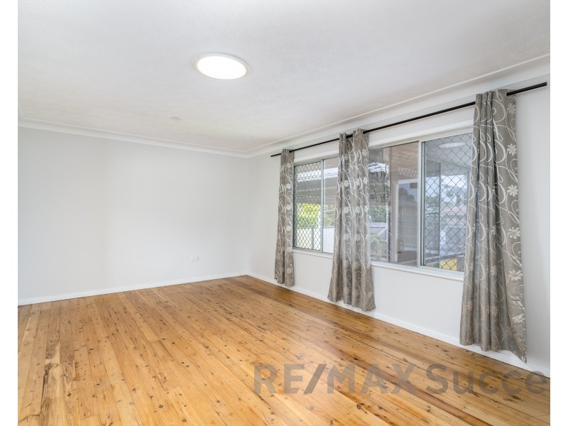 15 Quelch Street, Rockville QLD 4350