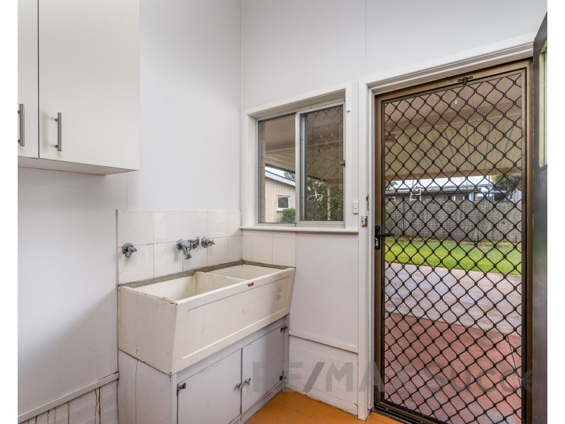15 Quelch Street, Rockville QLD 4350