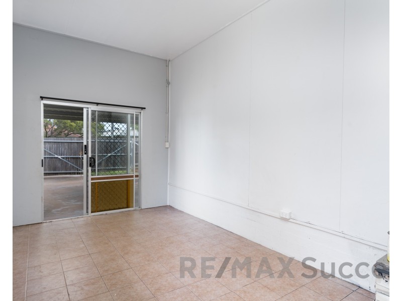 15 Quelch Street, Rockville QLD 4350