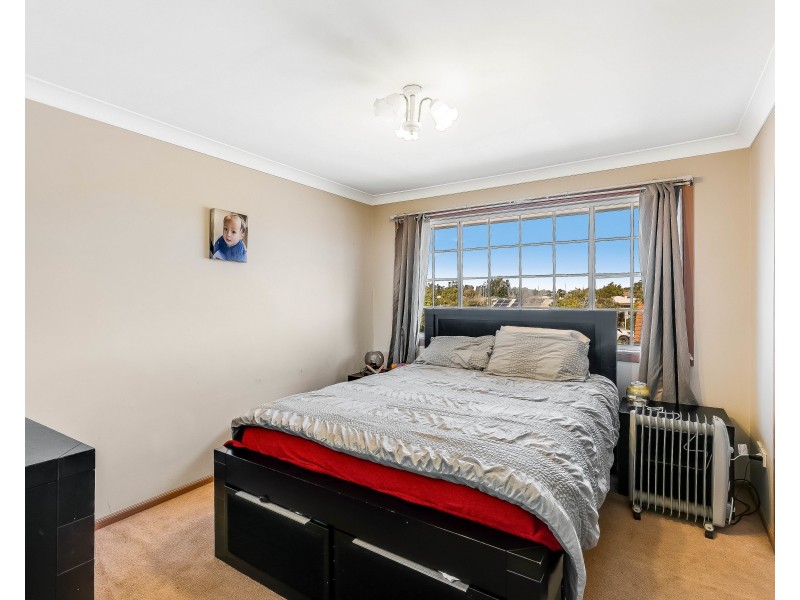4/9 Danica Court, Kearneys Spring QLD 4350