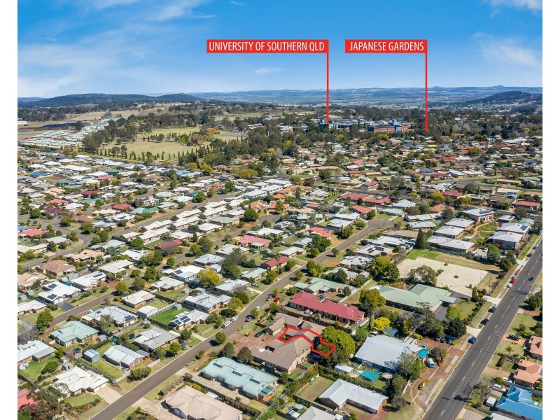 4/9 Danica Court, Kearneys Spring QLD 4350