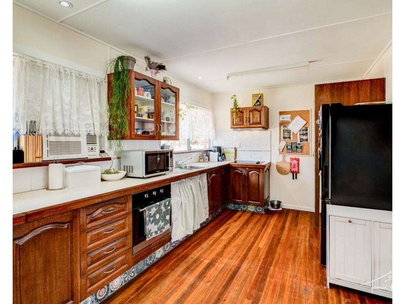 10 Wheatley Court, Regency Downs QLD 4341