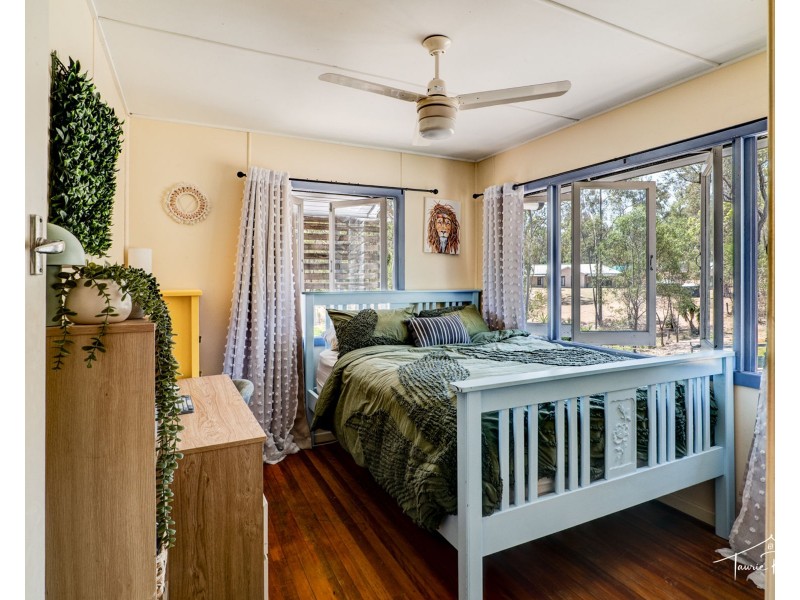 10 Wheatley Court, Regency Downs QLD 4341