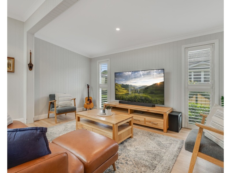 12 Henderson Street, Newtown QLD 4350