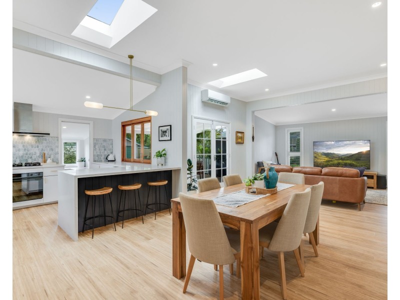 12 Henderson Street, Newtown QLD 4350