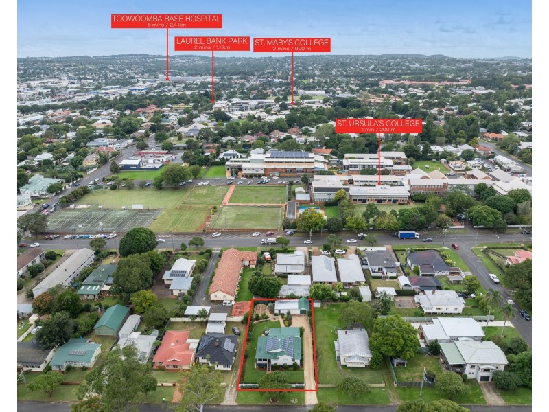 12 Henderson Street, Newtown QLD 4350