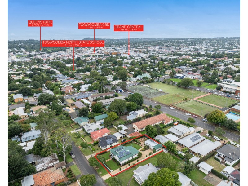 12 Henderson Street, Newtown QLD 4350