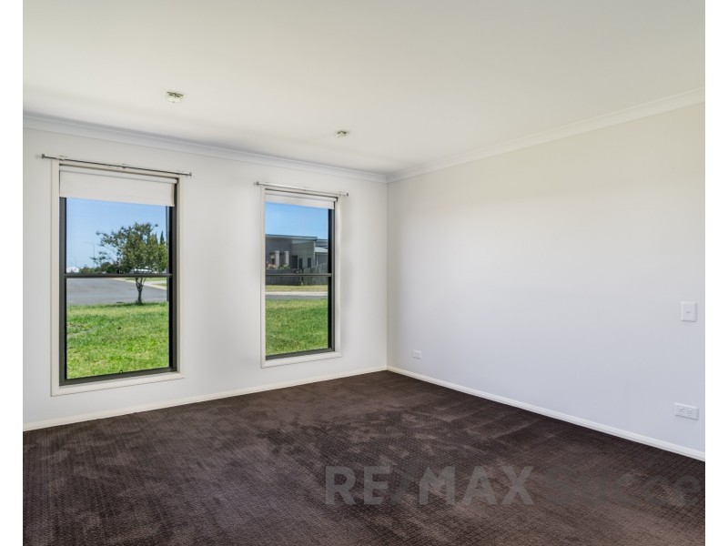 21 Opperman Drive, Kearneys Spring QLD 4350