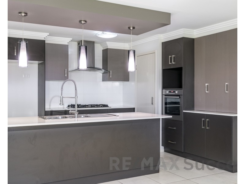 21 Opperman Drive, Kearneys Spring QLD 4350