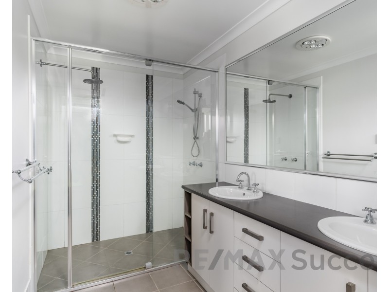 21 Opperman Drive, Kearneys Spring QLD 4350