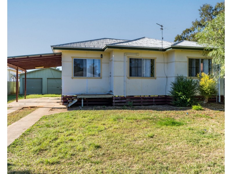 41 Desmond Lane, Oakey QLD 4401