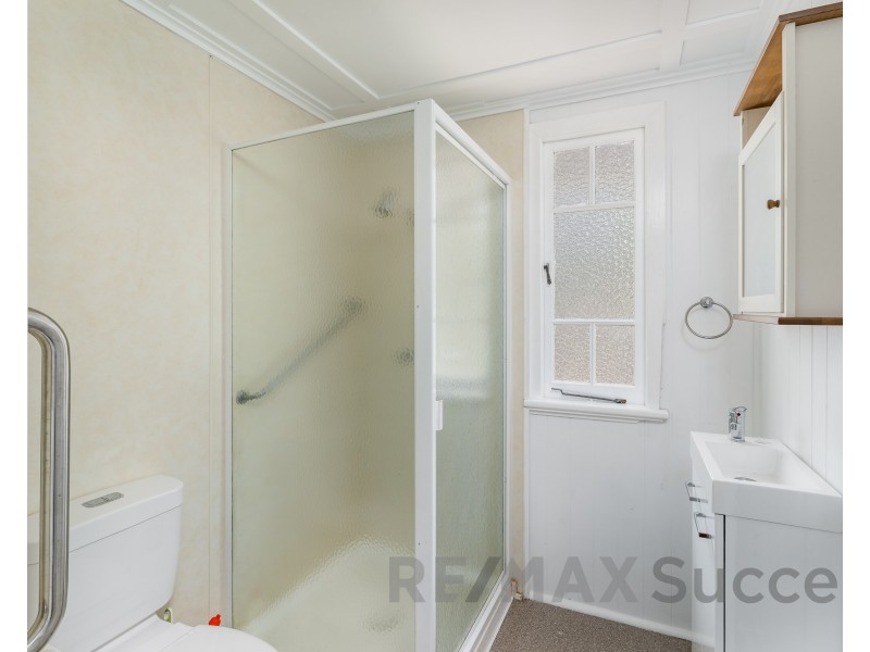 56 Hogg Street, Rockville QLD 4350