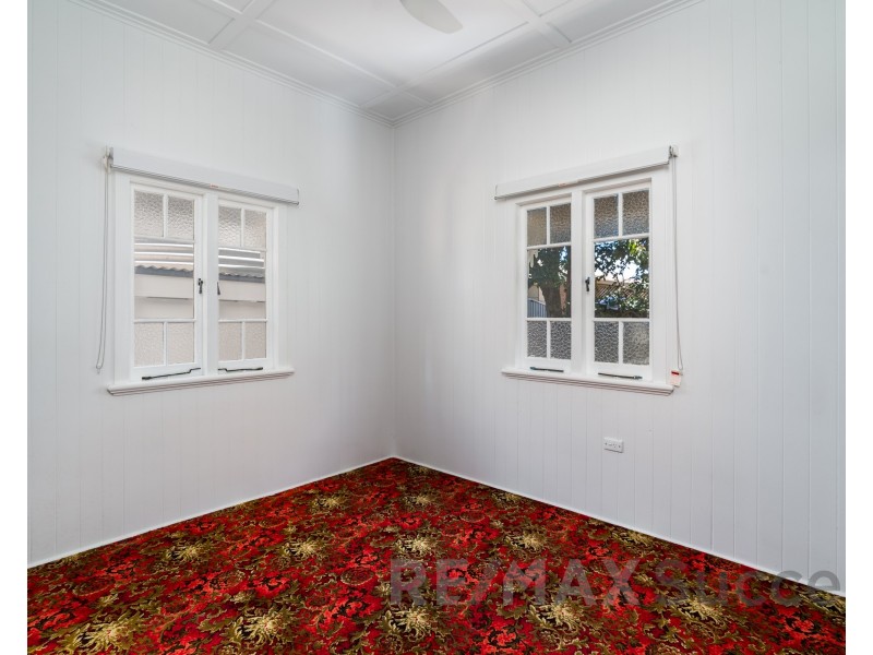 56 Hogg Street, Rockville QLD 4350