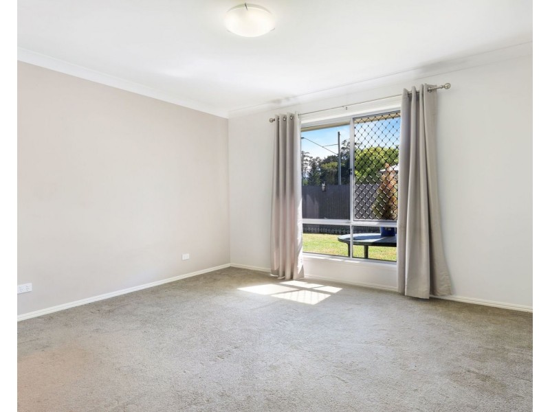 33 Sweeney Street, Kearneys Spring QLD 4350