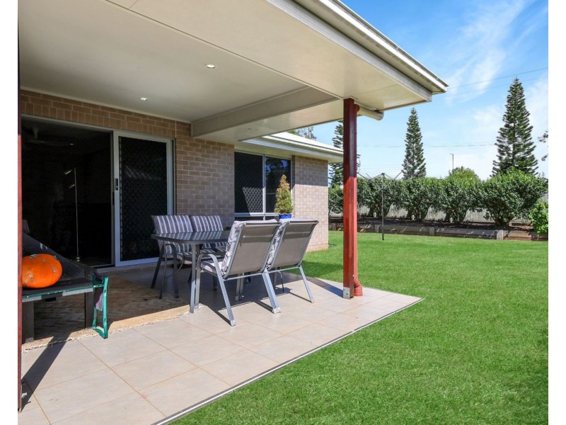 33 Sweeney Street, Kearneys Spring QLD 4350